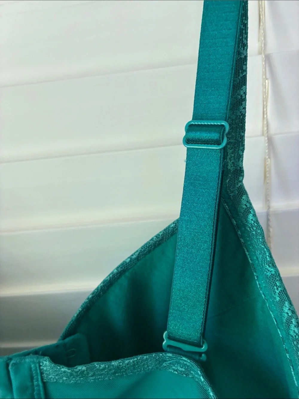 Cacique Bra Back Smoothing Underwire Green Plus SZ 44C Like New!